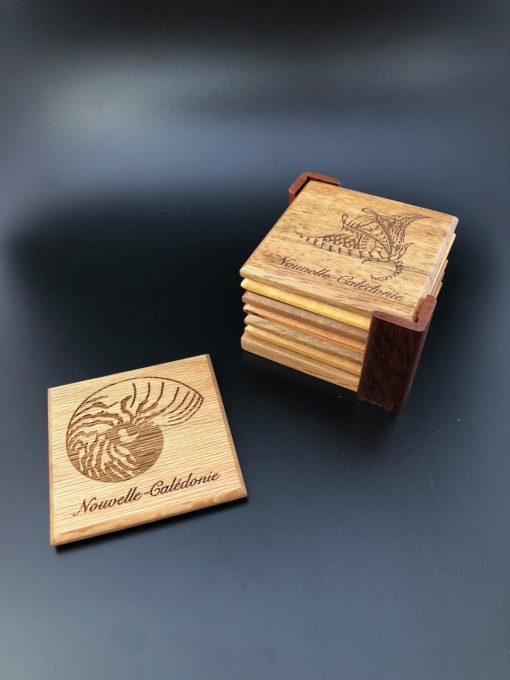 Dessous de verre "nautile" et support en bois calédonien