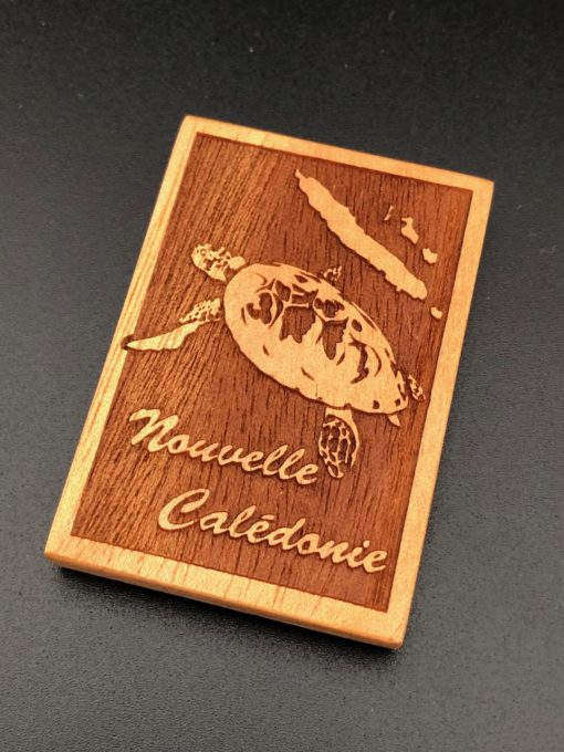 Magnet "tortue" en bois calédonien