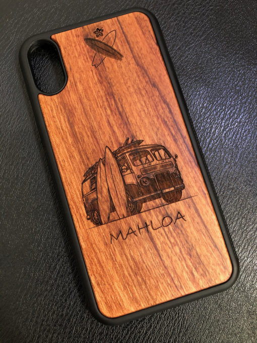 Coque de téléphone en bois gravée et personnalisée