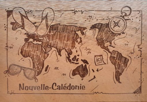 Carte postale en bois personnalisée "Carte du monde" - Laser Art Pacific